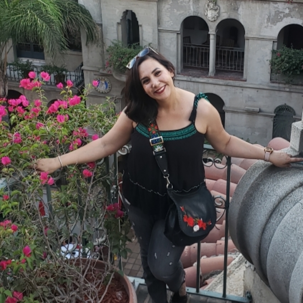 Meet your Posher, Maira